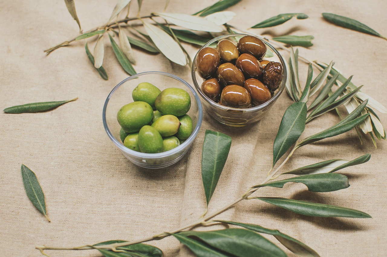 ¿Qué diferencia entre oliva y aceituna?