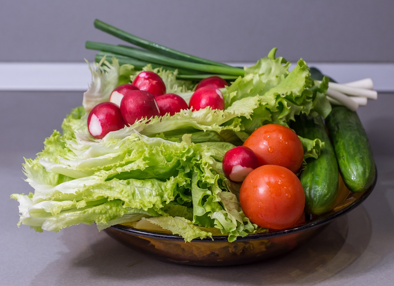 ¿Cuántas veces se riega la lechuga?