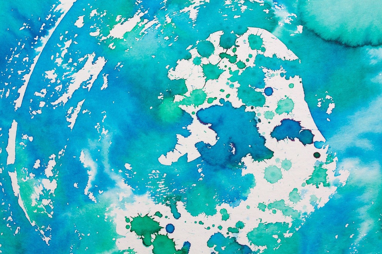 ¿Cómo quitar el borde verde de la piscina?