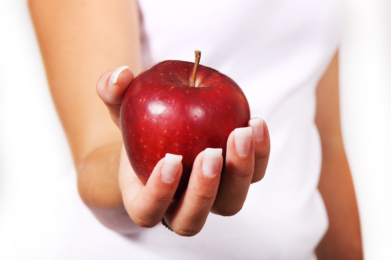 ¿Cuántos kilos de manzana produce un árbol?